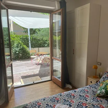 Mare E Tulipani فندق مبيت وإفطار