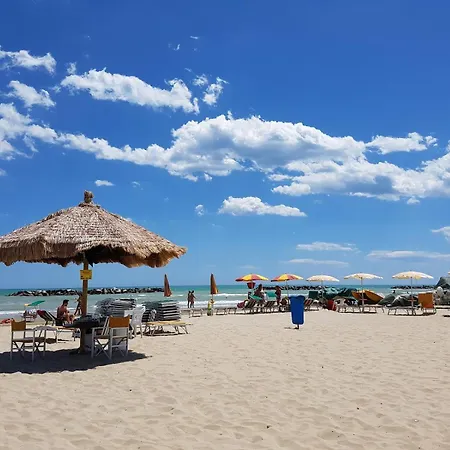 Mare E Tulipani فندق مبيت وإفطار